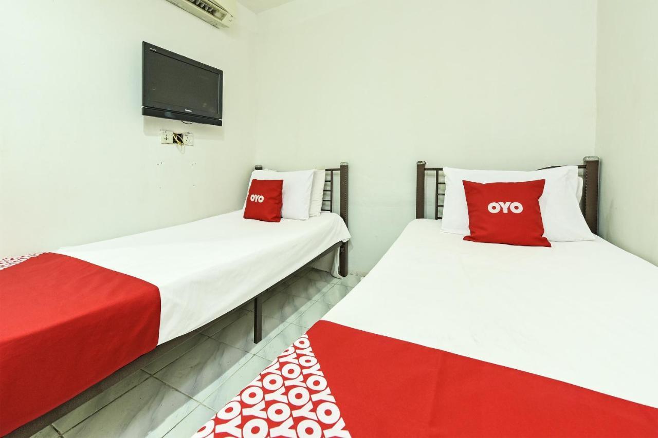 Oyo 90643 Gks Hotel