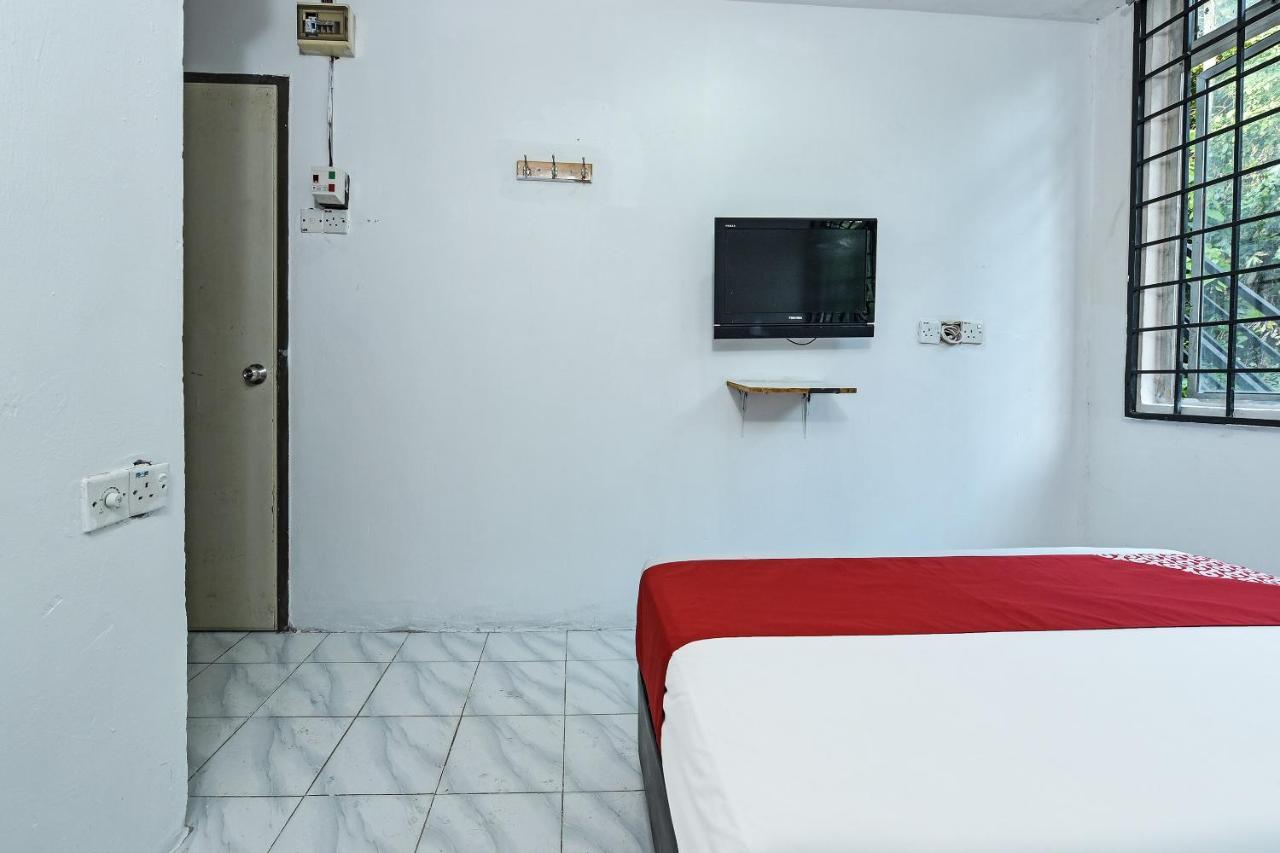 Hotel Oyo 90643 Gks