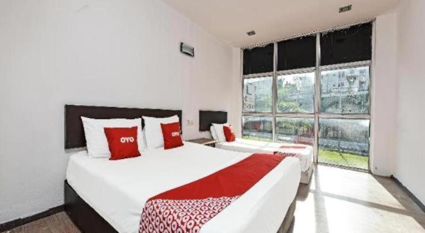 Oyo 90643 Gks Hotel Seremban